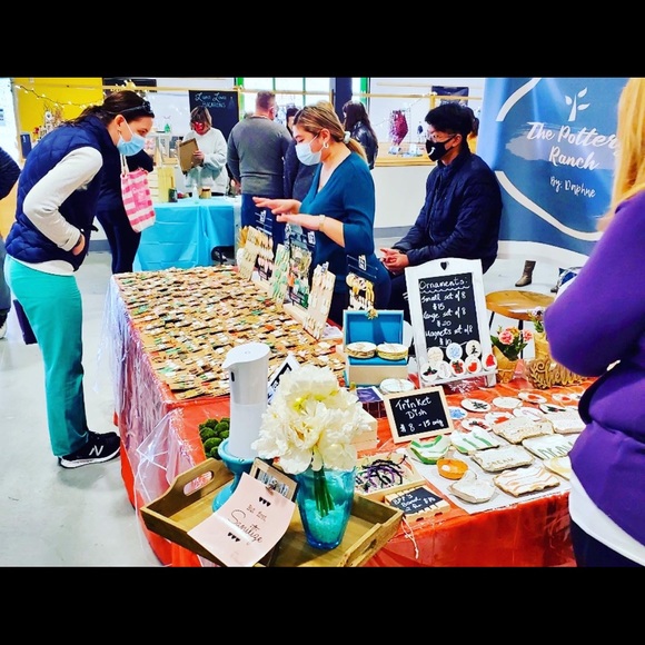 Meet your Posher, Daphne kim - Picture 5 of 9